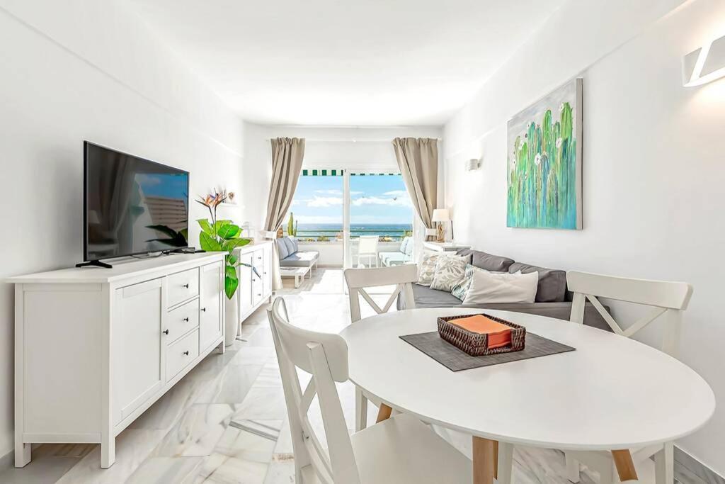 Apartment In Complex Altamira With Direct Ocean View アデヘ エクステリア 写真